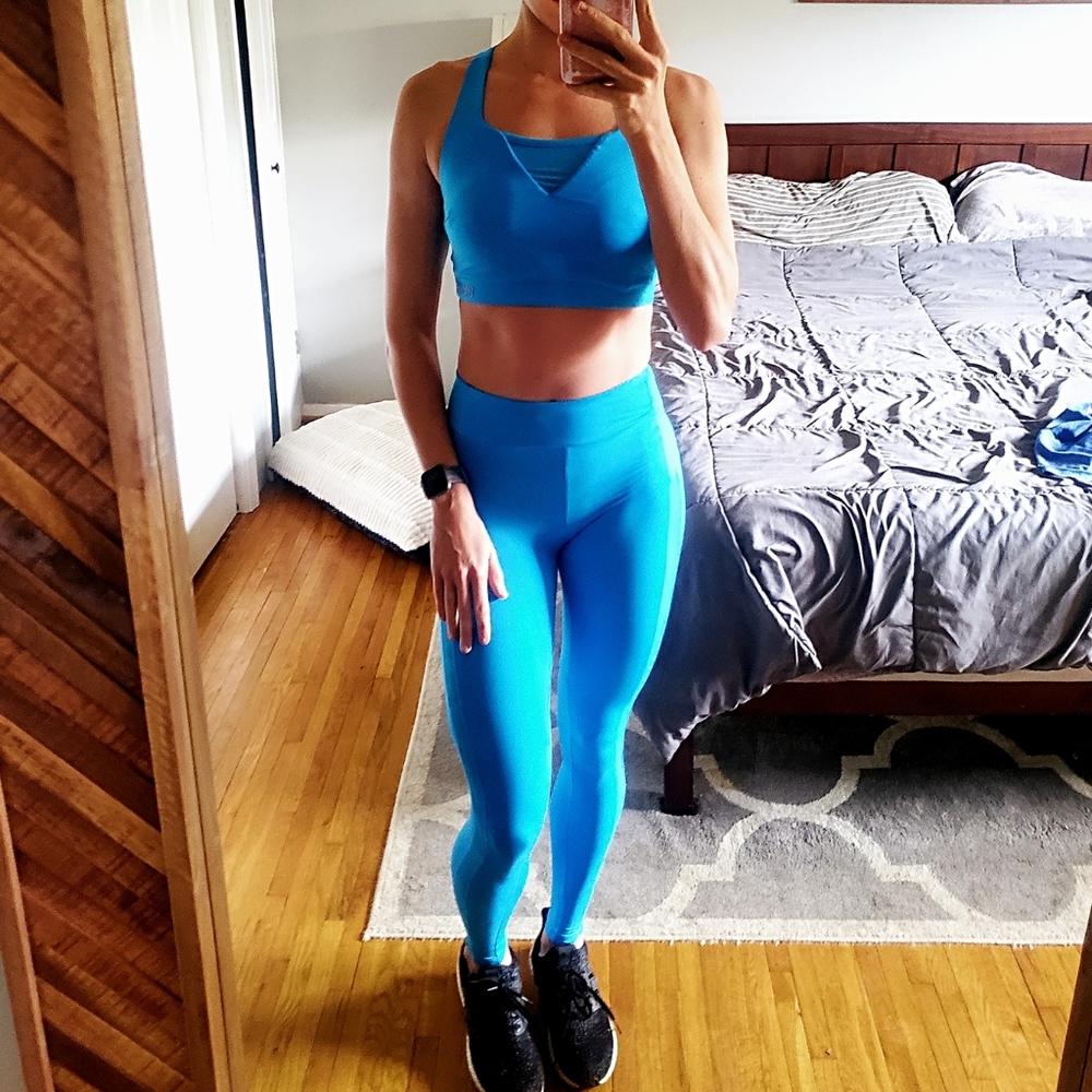 Gymshark Move Workout Set (leggings/bra)